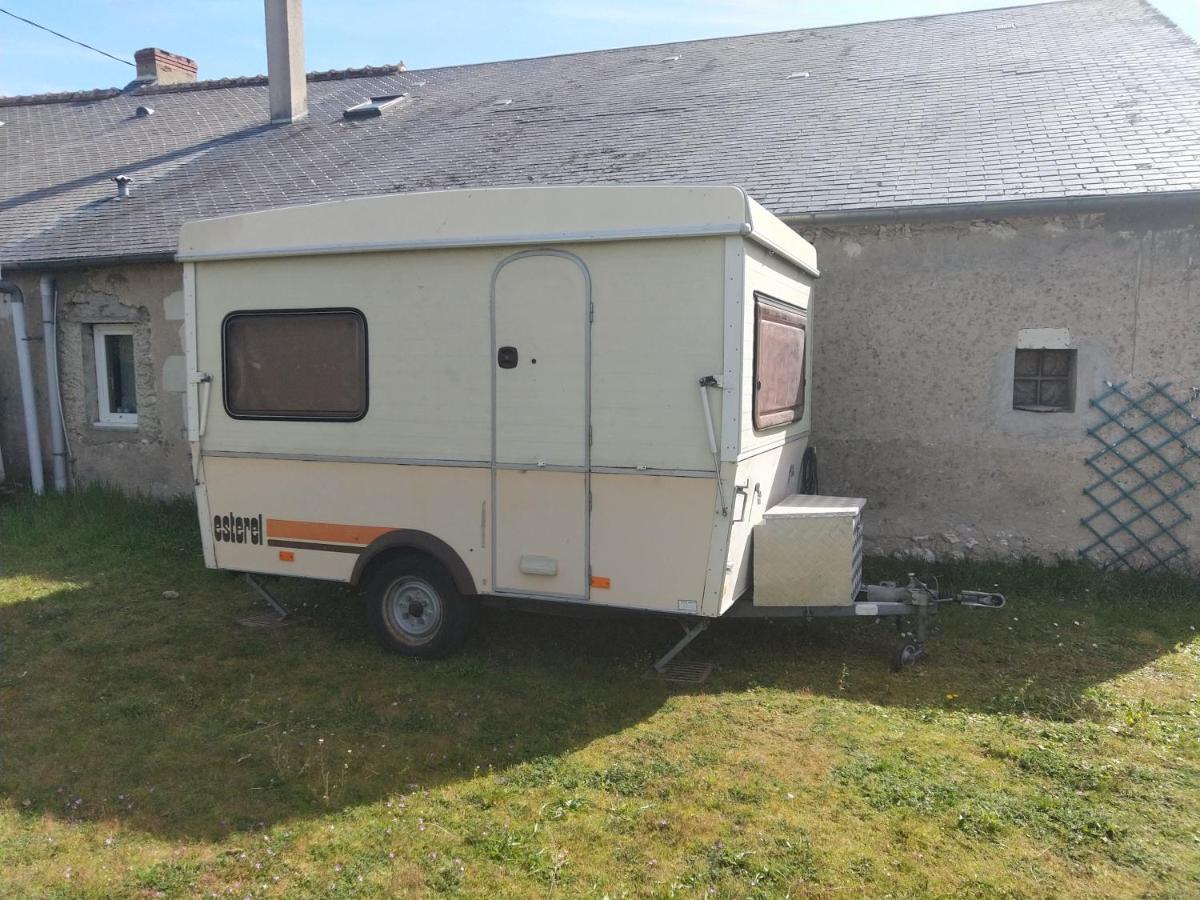 Appartamento Au Bon Acceuil Channay-sur-Lathan Esterno foto