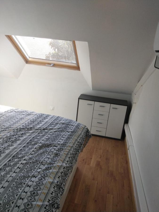 Appartamento Au Bon Acceuil Channay-sur-Lathan Esterno foto